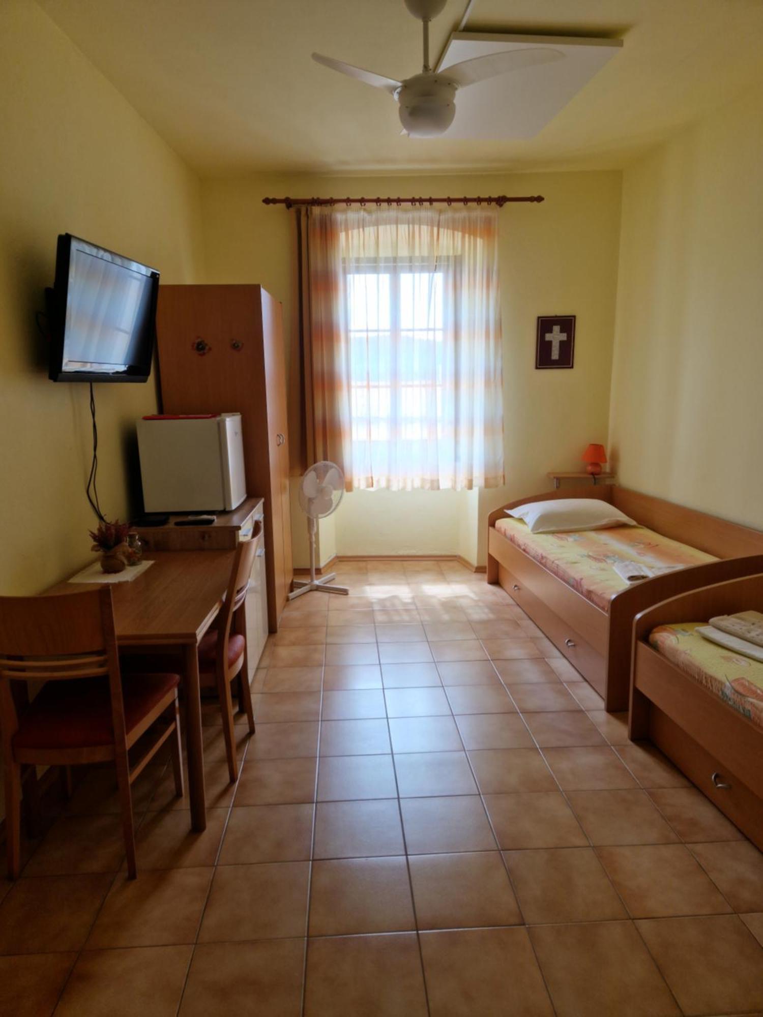 Apartma In Soba Vipavski Kriz Ajdovščina 部屋 写真